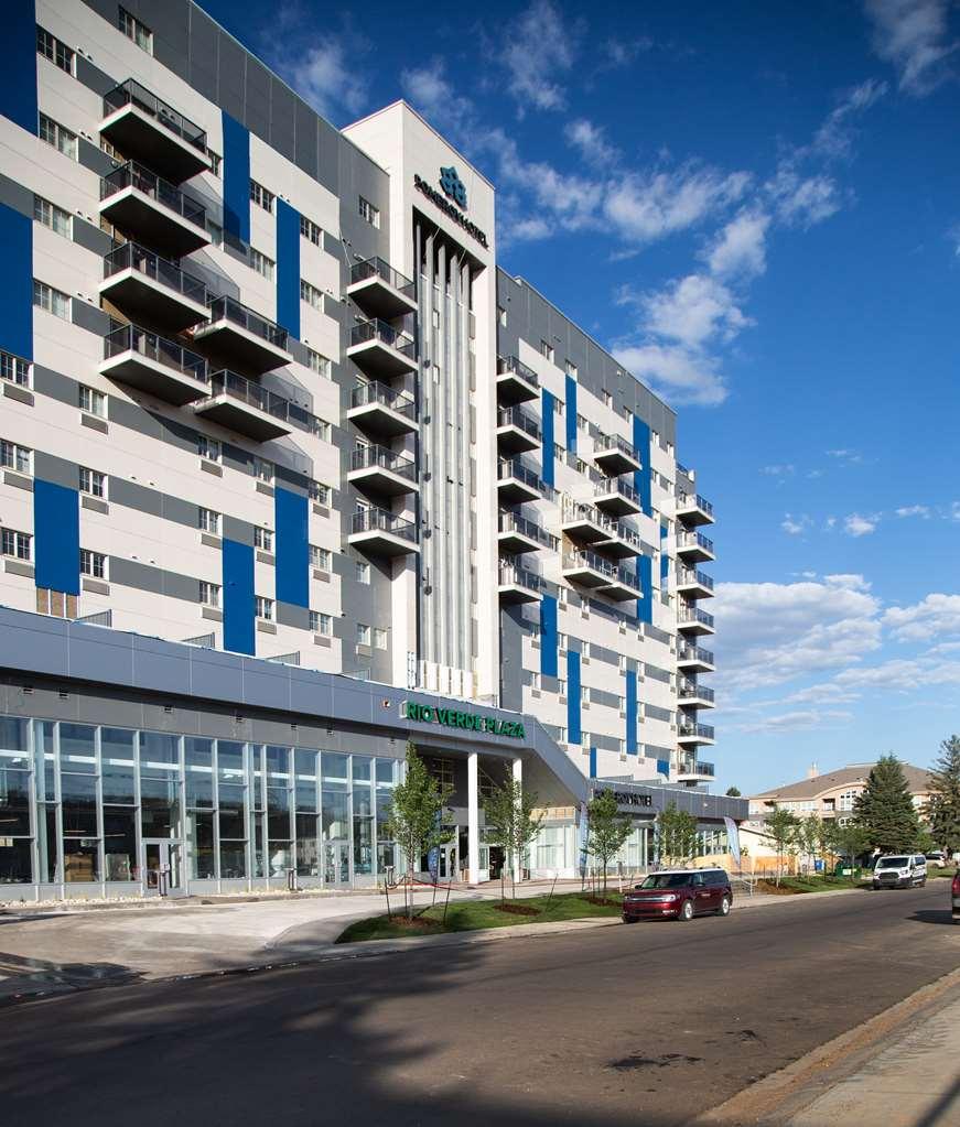 Pomeroy Hotel Fort Mcmurray Esterno foto