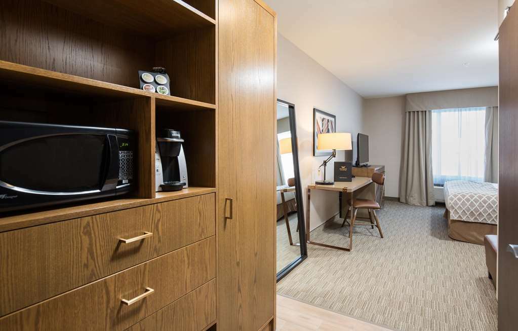 Pomeroy Hotel Fort Mcmurray Amenities foto